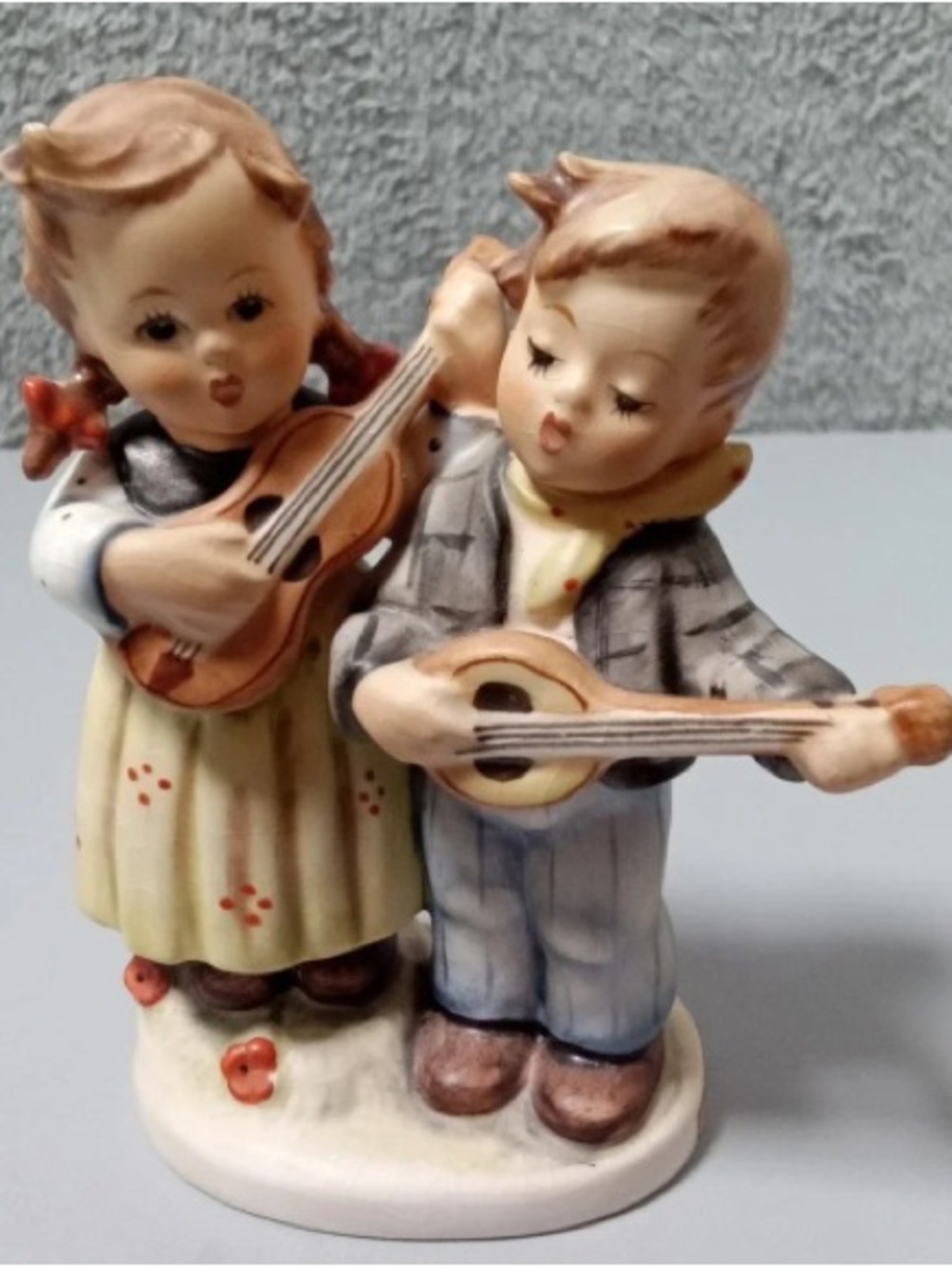 Hand-Painted Ceramic Boy & Girl Musicians Figurine in Cream and Tan